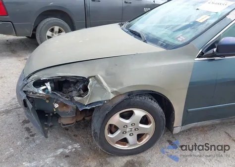 2005 Honda Accord 2.4 Lx z USA, uszkodzony, nr VIN 3HGCM564X5G710777